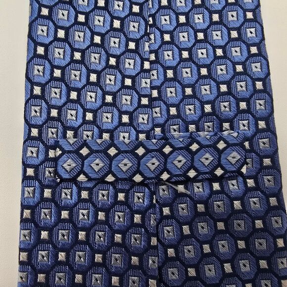 Joseph Abboud Men's Embroidered Silk Tie Blue 4x58 - Picture 3 of 7